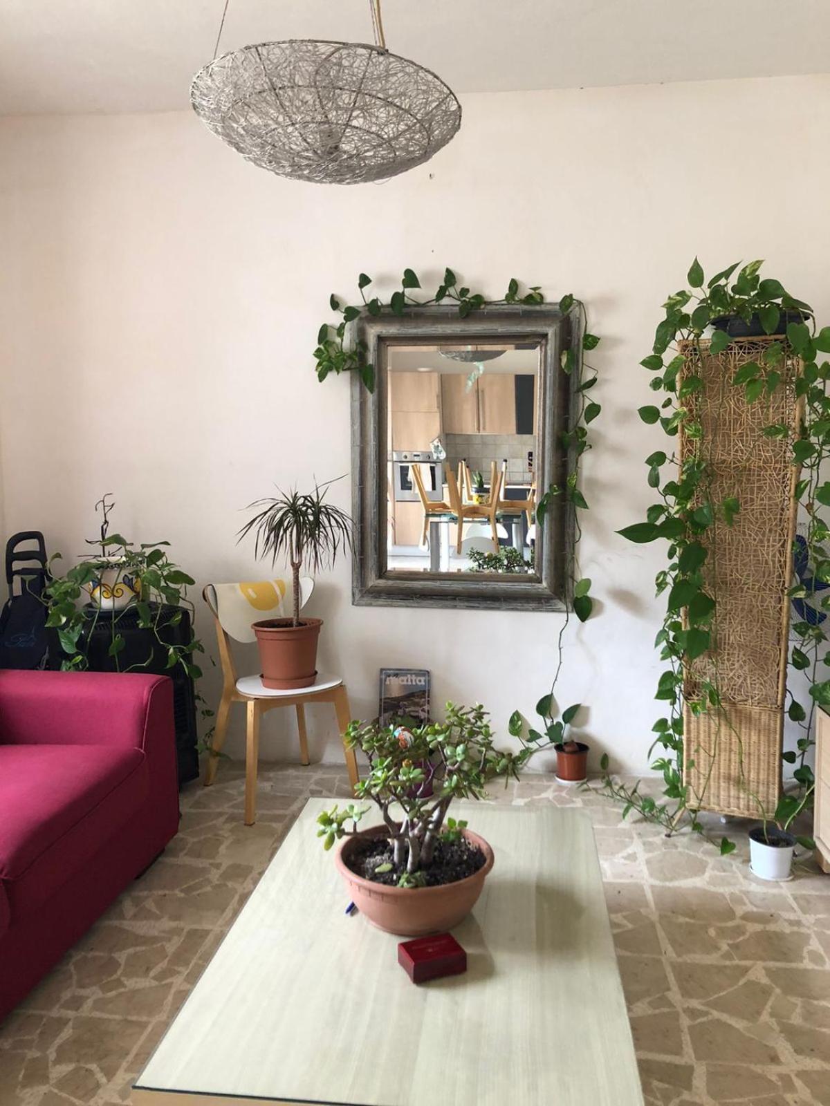 F51 With Private Bathroom Near The In Shared منزل للإقامة