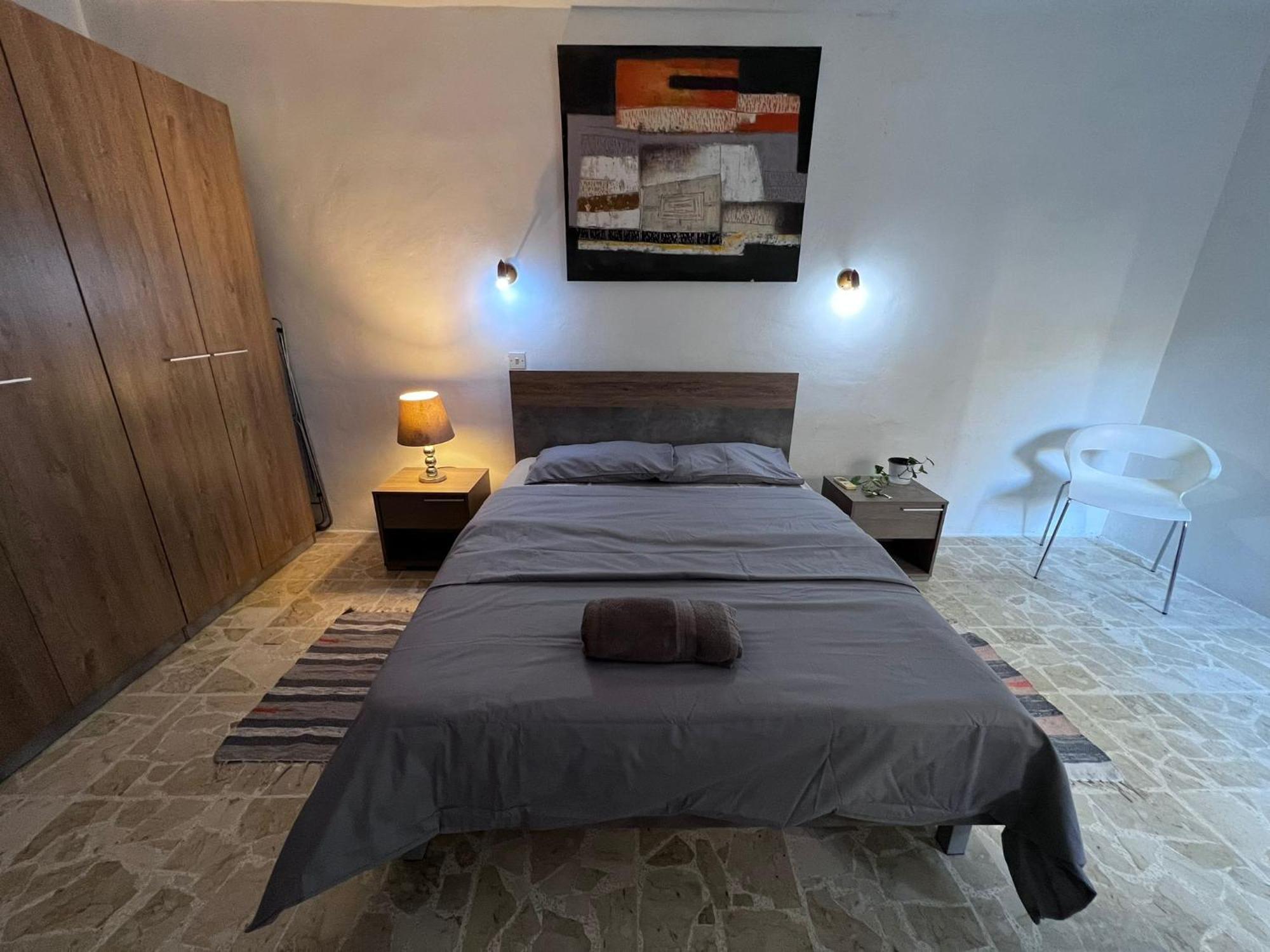 F51 With Private Bathroom Near The In Shared سليمة